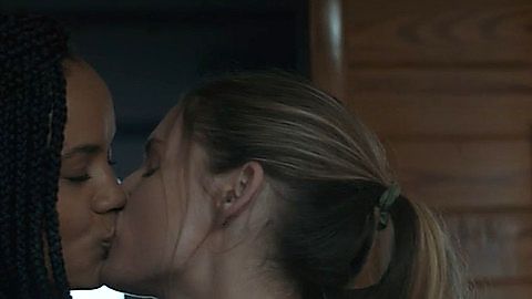 Pic: Kelly Walker in Swamp Thing (2019)