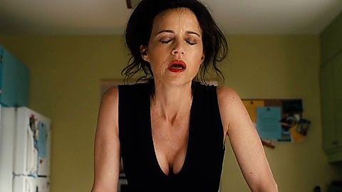 Pic: Carla Gugino in Jett (2019)