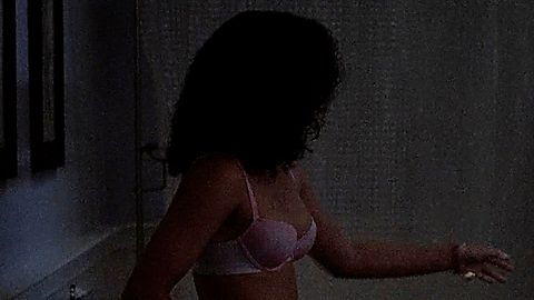 Pic: Jessica Sula in Scream (2015)