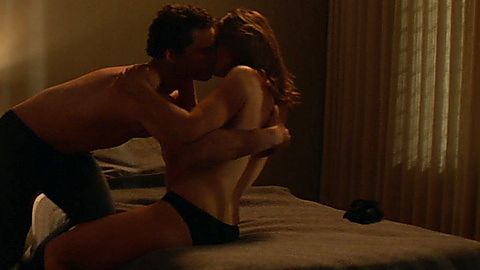 Pic: Emily Deschanel in Animal Kingdom (2016)