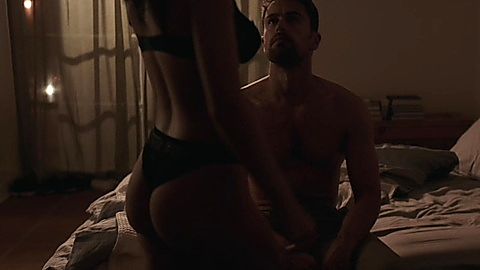Pic: Emily Ratajkowski in Lying and Stealing (2019)