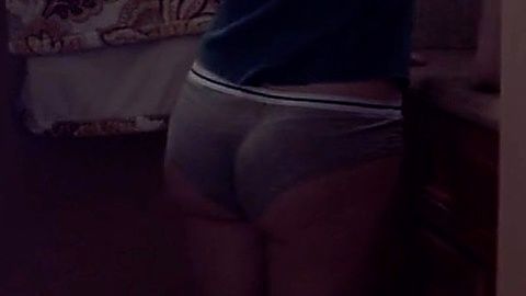 Pic: Alexis Raich in Low Low (2019)