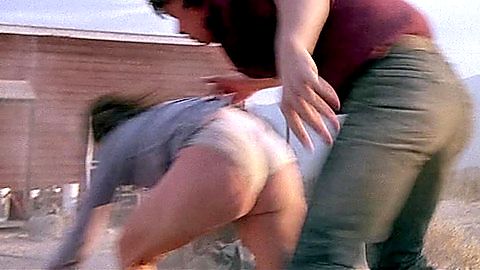 Pic: Finn Carter in Tremors (1990)