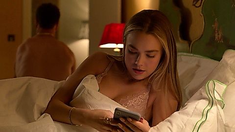 Pic: Rebecca Rittenhouse in Four Weddings and a Funeral (2019)