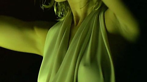 Pic: Silvia Alonso in Instinto (2019)