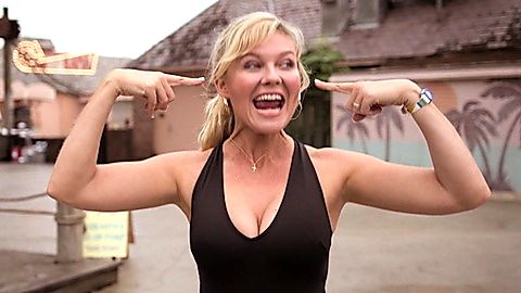 Pic: Kirsten Dunst in On Becoming a God in Central Florida (2019)