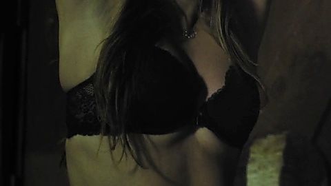Pic: Luciana Faulhaber in Don't Look (2018)