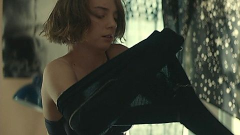 Pic: Maya Hawke in Human Capital (2019)