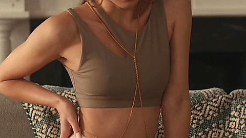 Pic: Kimiko Glenn in Can You Keep a Secret? (2019)