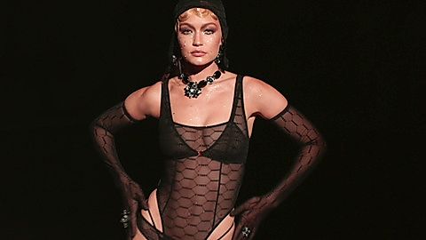Pic: Gigi Hadid in Savage X Fenty Show (2019)