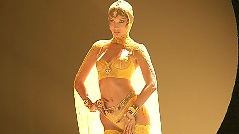 Pic: Bella Hadid in Savage X Fenty Show (2019)