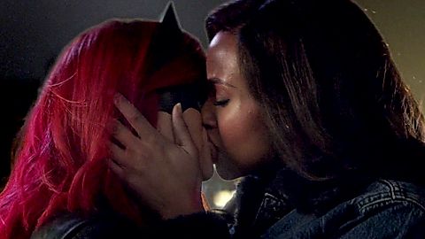 Pic: Meagan Tandy in Batwoman (2019)