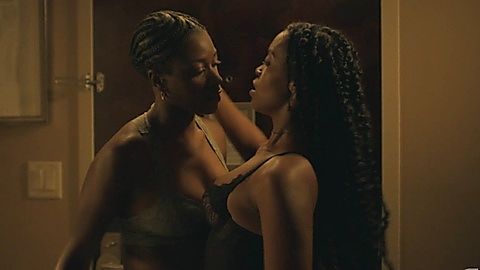 Pic: Adetinpo Thomas in Black Lightning (2018)