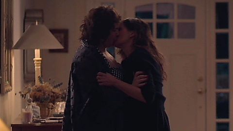 Pic: Katie Kershaw in Mrs. Fletcher (2019)