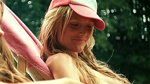 Pic: Charlotte Vandermeersch in Adoration (2019)