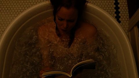 Pic: Lauren Ambrose in Servant (2019)