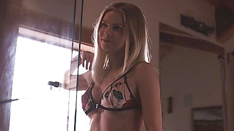 Pic: Kenzie Dalton in Red Handed (2019)