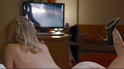 Pic: Valerie Pachner in The Ground Beneath My Feet (2019)