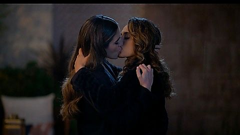 Pic: Arienne Mandi in The L Word: Generation Q (2019)