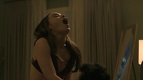 Pic: Victoria Pedretti in YOU (2018)