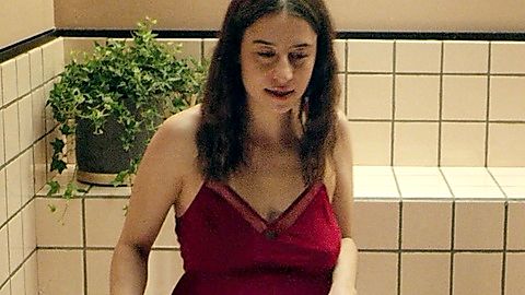 Pic: Ilana Glazer in False Positive (2021)