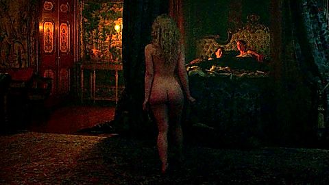 Pic: Elle Fanning in The Great (2020)