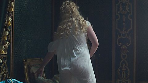Pic: Elle Fanning in The Great (2020)