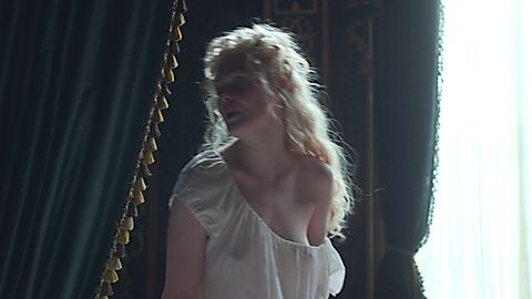 Pic: Elle Fanning in The Great (2020)