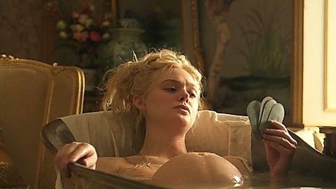 Pic: Elle Fanning in The Great (2020)