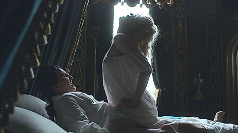 Pic: Elle Fanning in The Great (2020)