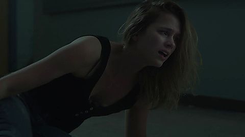 Pic: Elizabeth Lail in Countdown (2019)