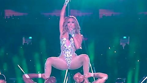 Pic: Jennifer Lopez in Super Bowl