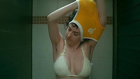 Pic: Lucía Uribe in Unstoppable (2020)