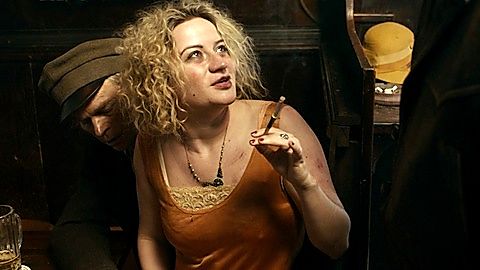 Pic: Nina Gummich in Babylon Berlin (2017)