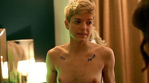 Pic: Mae Martin in Feel Good (2020)