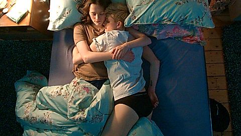 Pic: Mae Martin in Feel Good (2020)