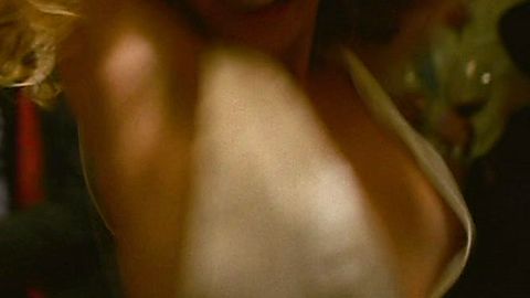 Pic: Lily James in Rare Beasts (2019)
