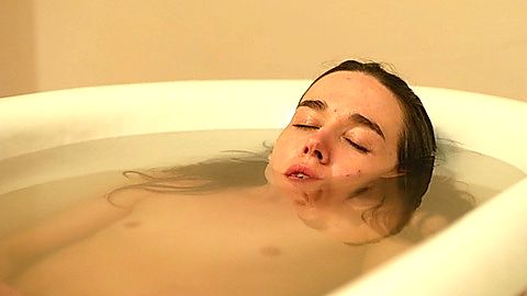 Pic: Arta Dobroshi in Stray (2018)