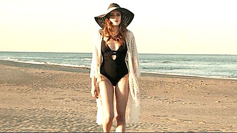Pic: Carly Chaikin in Last Moment of Clarity (2020)