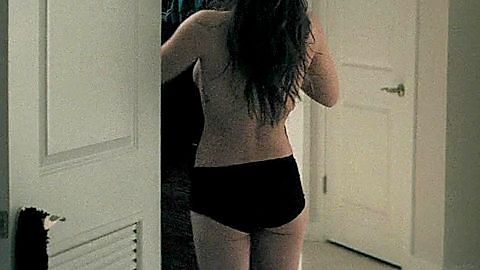 Pic: Carly Chaikin in Last Moment of Clarity (2020)