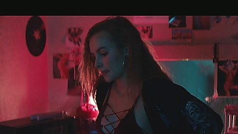 Pic: Olivia DeJonge in Stray Dolls (2020)