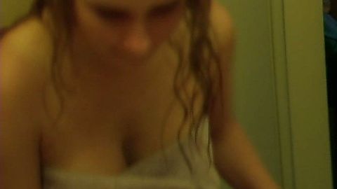 Pic: Olivia DeJonge in Stray Dolls (2020)