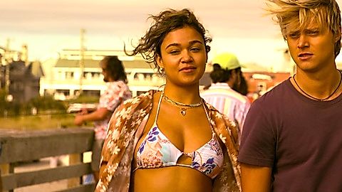 Pic: Madison Bailey in Outer Banks (2020)