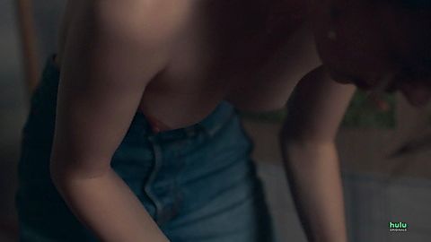 Pic: Daisy Edgar-Jones in Normal People (2020)