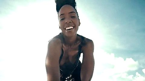 Pic: Kelly Rowland in Coffee (2020)