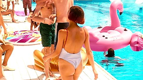 Pic: Amanda Campana in Summertime (2020)
