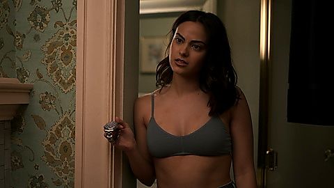 Pic: Camila Mendes in Dangerous Lies (2020)
