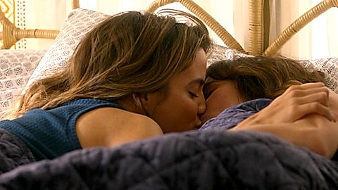 Pic: Natalie Morales in Dead to Me (2019)