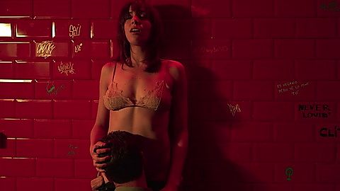 Pic: Silma López in Valeria (2020)
