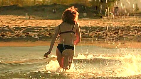 Pic: Diana Gómez in Valeria (2020)